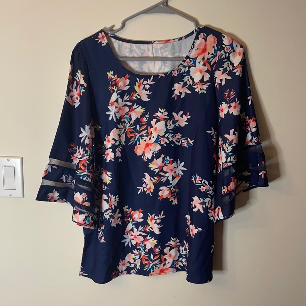 Floral top